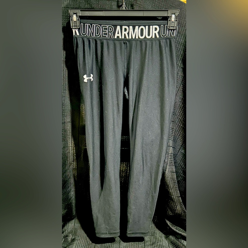 Under Armour workout Black leggings.